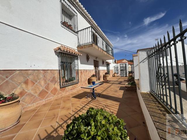 Chalet en venta en Macharaviaya, Málaga