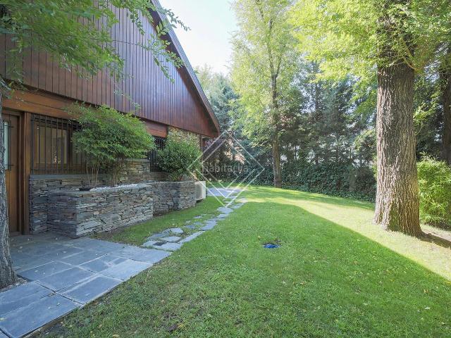 Chalet en venta en Madrid, Cortes