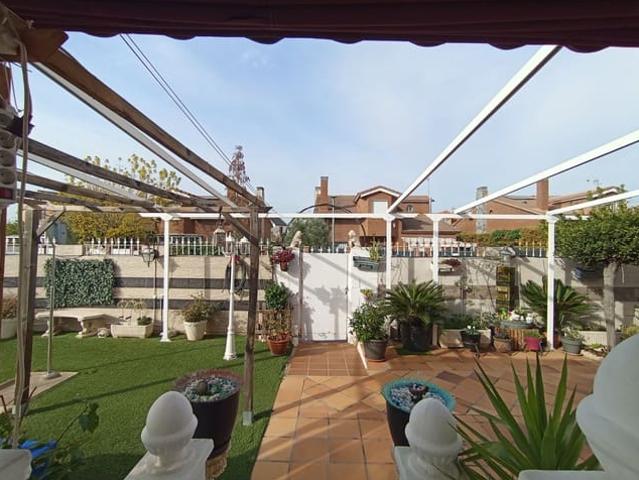 Chalet en venta en Meco, Madrid