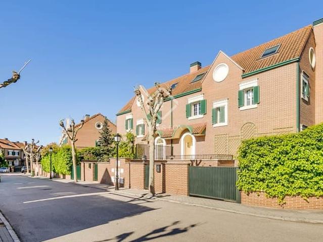 Villa en venta en Madrid, Sol