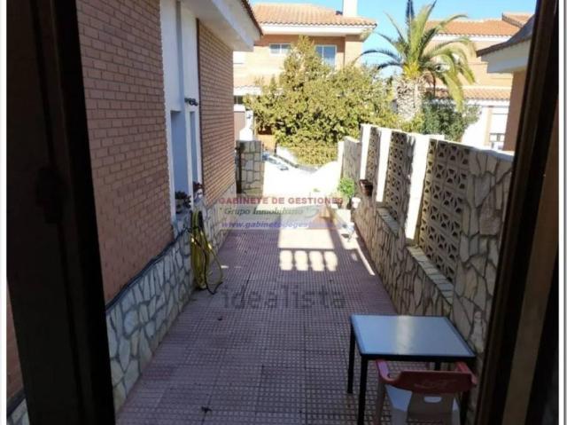 Chalet en venta en Madrigueras, Castilla-La Mancha