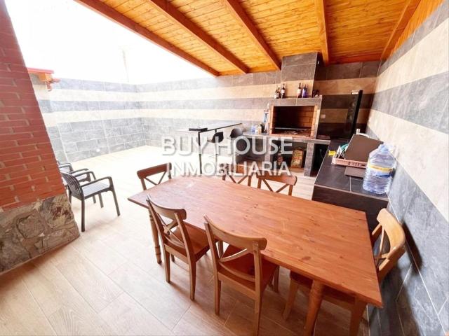 Villa en venta en Magán