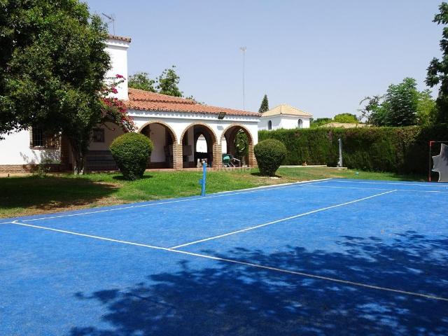 Chalet en venta en Mairena Del Alcor, Andalucía