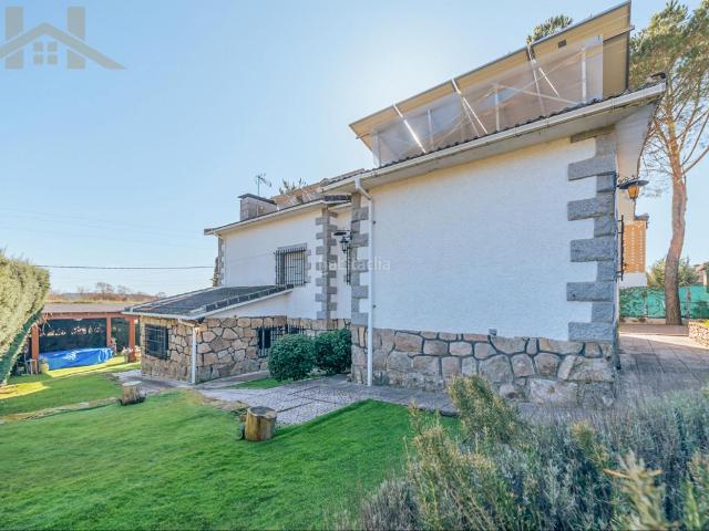 Chalet en venta en Manzanares El Real, Madrid