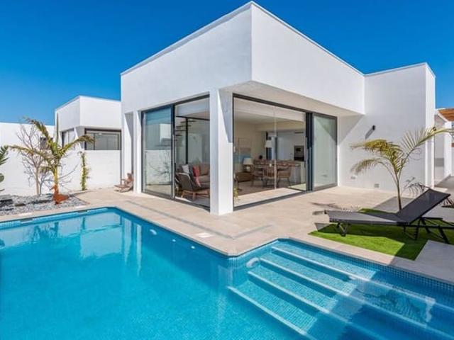 Villa en venta en Murcia, Mar de Cristal