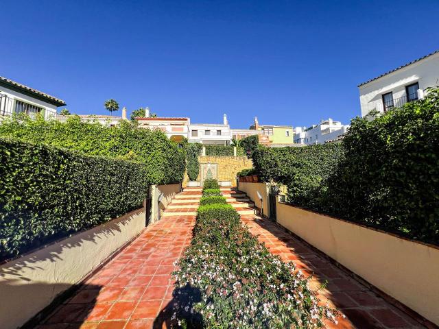 Chalet en venta en Parque La Carolina, Marbella