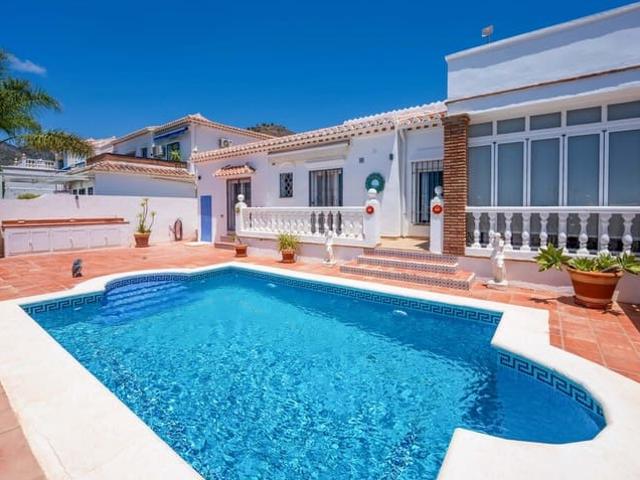 Chalet en venta en Maro, La Axarquía