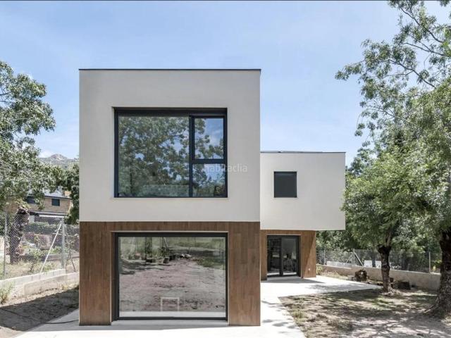 Chalet en venta en Mataelpino, El Boalo