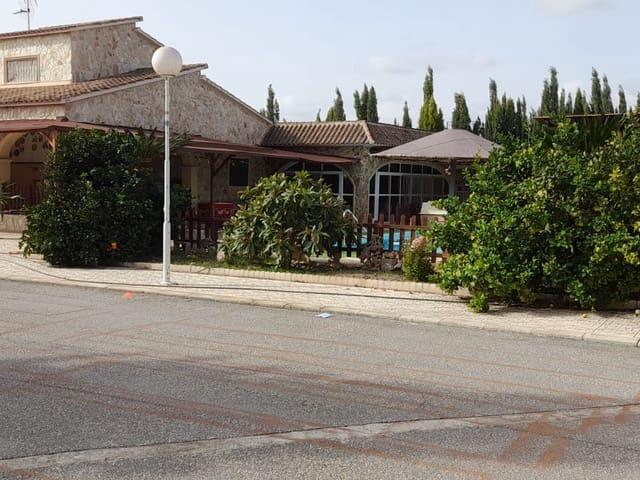Villa en venta en Elche