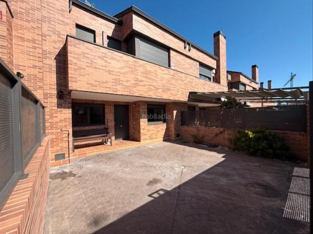 Chalet en venta en Meco, Madrid