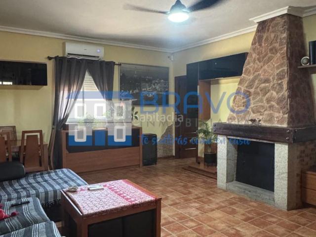 Chalet en venta en Medellín, Extremadura