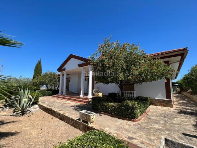 Chalet en venta en Medellín, Extremadura