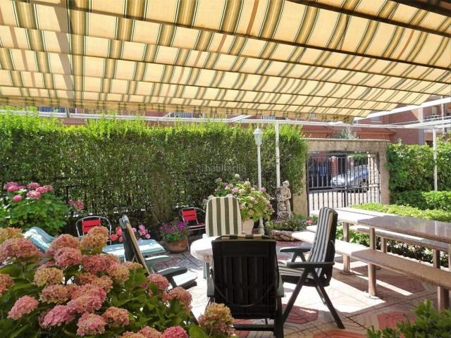 Villa en venta en Medina Del Campo, Medina Sur
