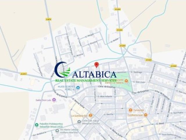 Casa en venta en Mengíbar, Andalucía