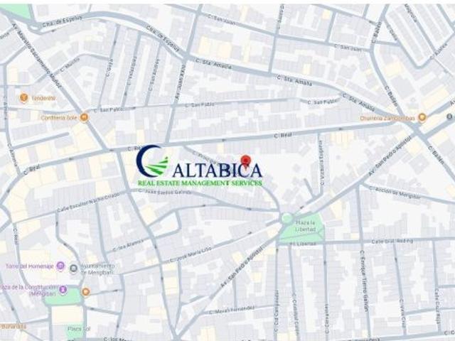 Casa en venta en Mengíbar, Andalucía