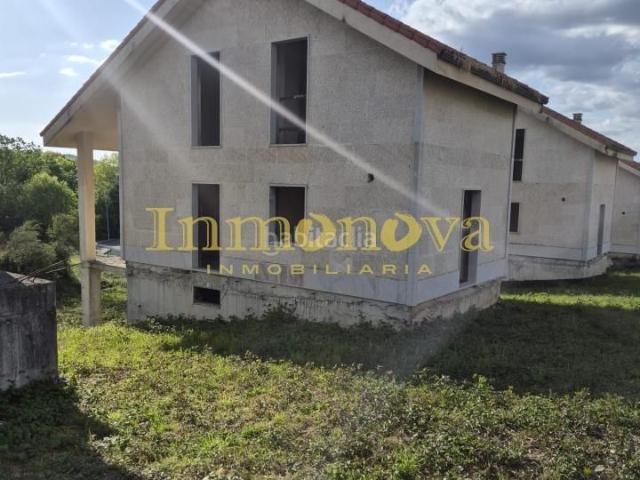 Chalet en venta en A Merca, Terra da Celanova