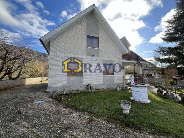 Chalet en venta en Valle De Mena, Castilla y León