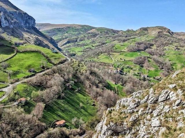 Chalet en venta en Ruesga, Cantabria