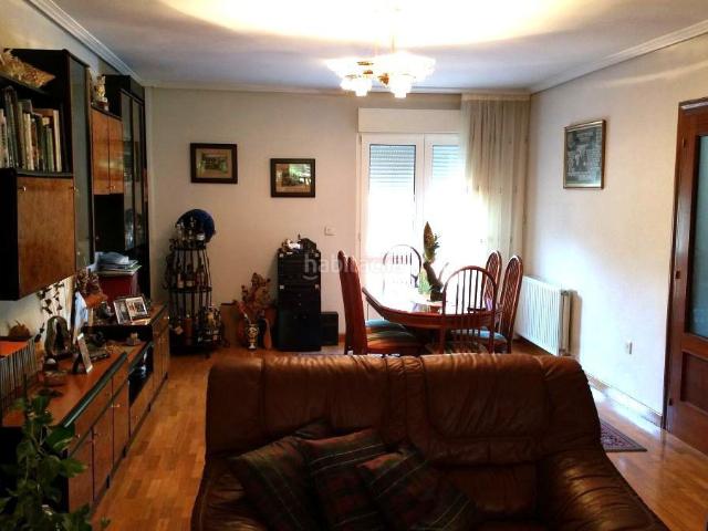 Chalet en venta en Allende, Miranda De Ebro