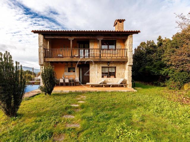 Chalet en venta en O Condado, Galicia
