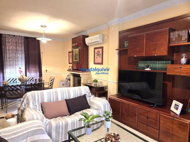 Chalet en venta en Nervión, Sevilla