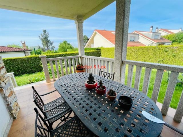 Villa en venta en Monterrei, Monterrei