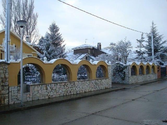 Chalet en venta en Monzón De Campos, Castilla y León