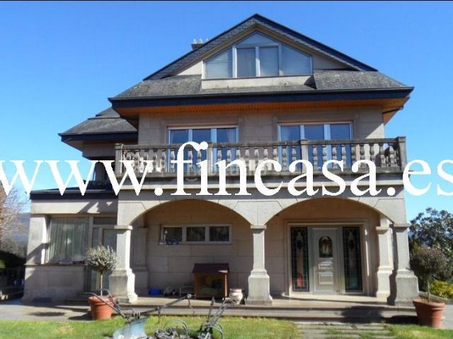 Chalet en venta en Mos, Vigo