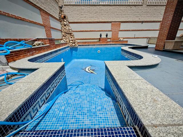 Villa en venta en Móstoles, Parque Vosa