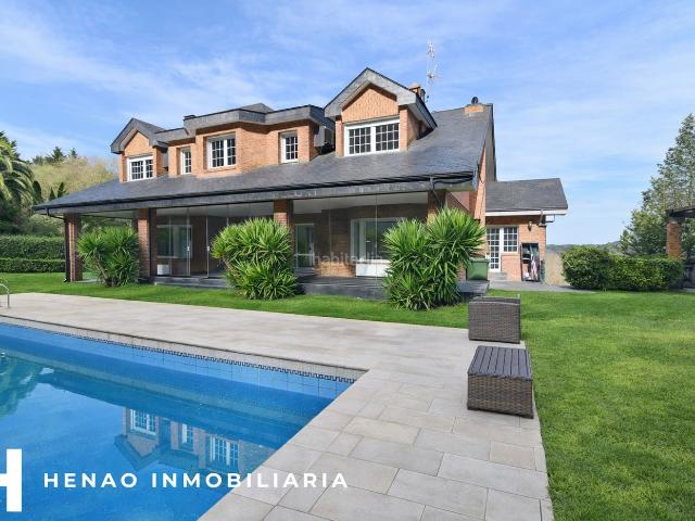Chalet en venta en Mungia, Guipúzcoa