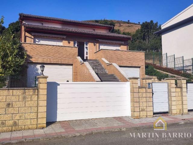 Chalet en venta en Santelices, Muskiz