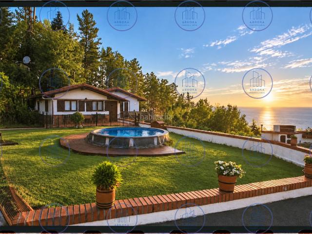 Chalet en venta en Mutriku, Gipuzkoa