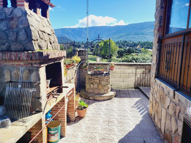 Villa en venta en Navaluenga, Navapalva