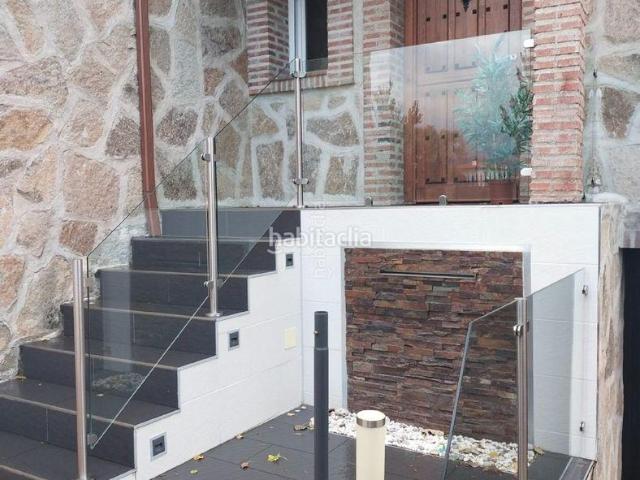 Villa en venta en Navaluenga, Navapalva