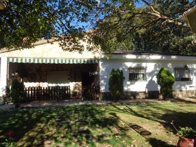 Villa en venta en Navamorcuende
