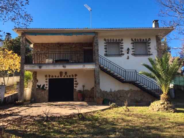 Villa en venta en Navamorcuende