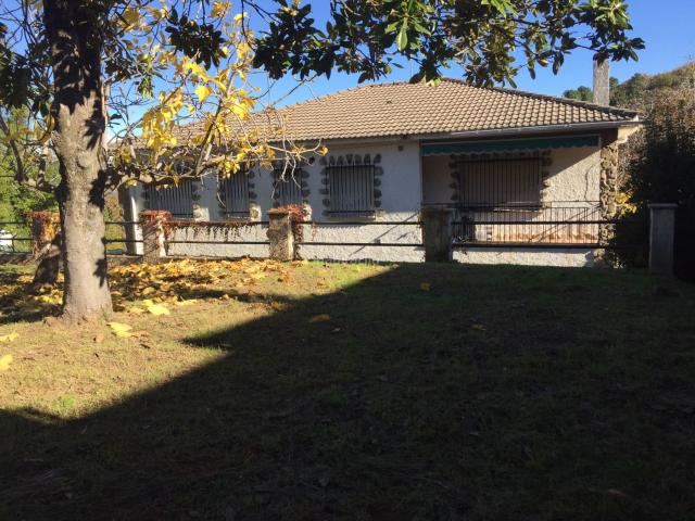 Chalet en venta en Navamorcuende, Castilla-La Mancha