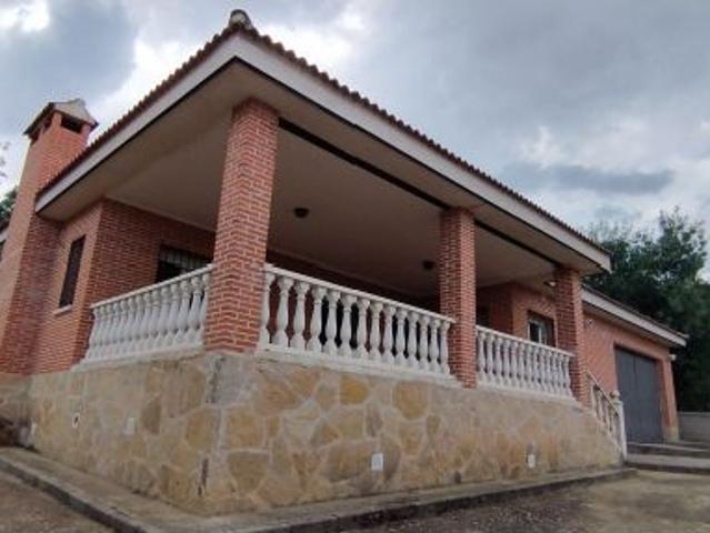 Casa en venta en Navarredondilla