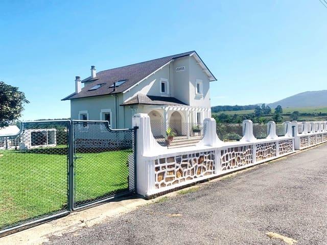 Chalet en venta en Navia, Asturias