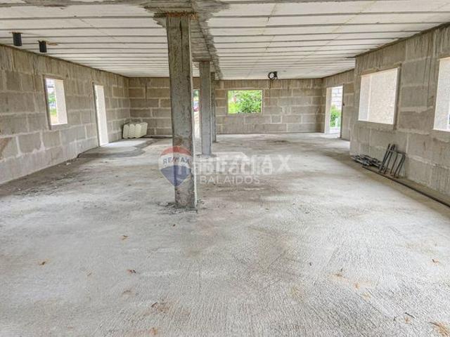 Casa en venta en A Angustia, Vigo