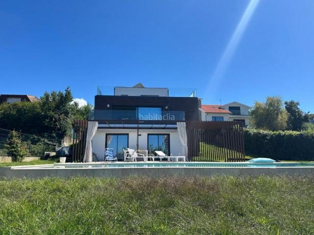 Chalet en venta en A Angustia, Vigo