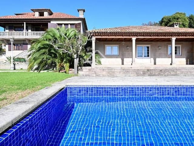 Chalet en venta en A Angustia, Vigo