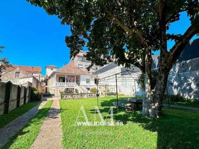 Chalet en venta en A Angustia, Vigo