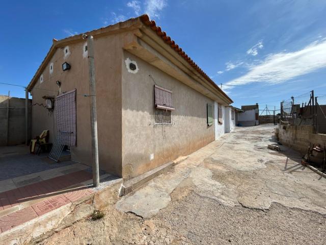 Chalet en venta en La Cruz, el Vinalopó Mitjà / El Vinalopó Medio