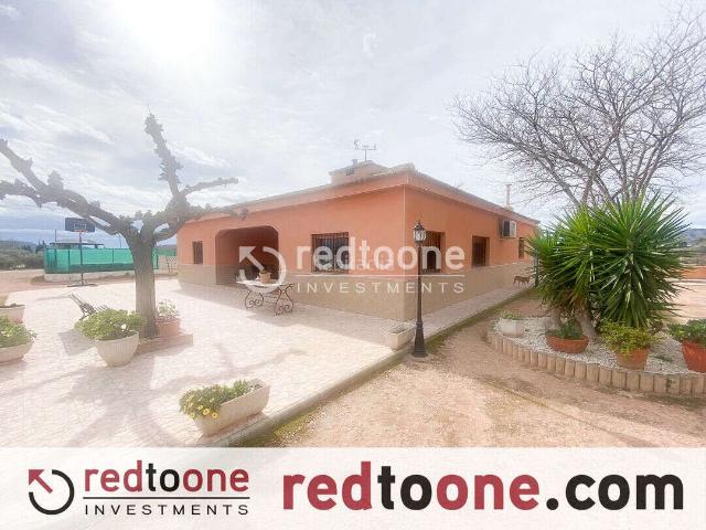 Chalet en venta en La Cruz, el Vinalopó Mitjà / El Vinalopó Medio