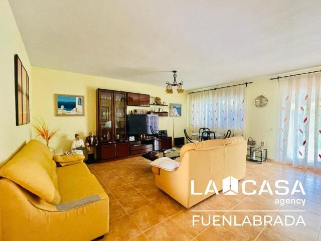 Villa en venta en Novés