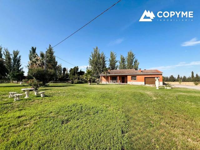 Chalet en venta en Novés, Toledo