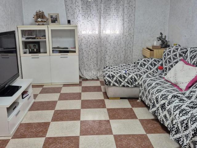 Villa en venta en Numancia De La Sagra