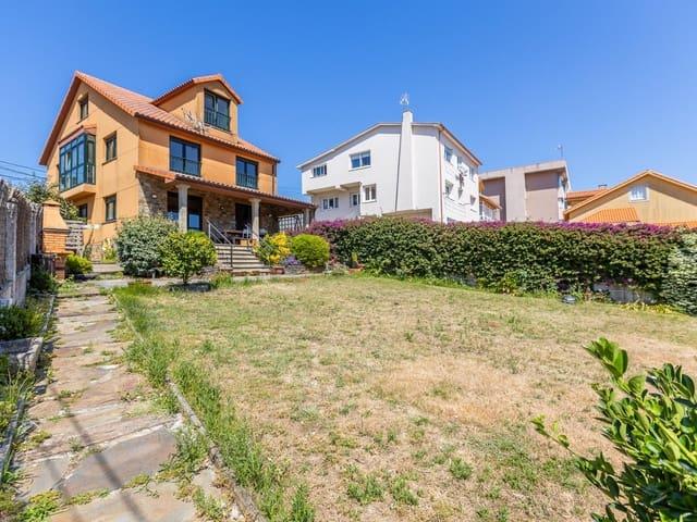 Chalet en venta en Oleiros, A Coruña