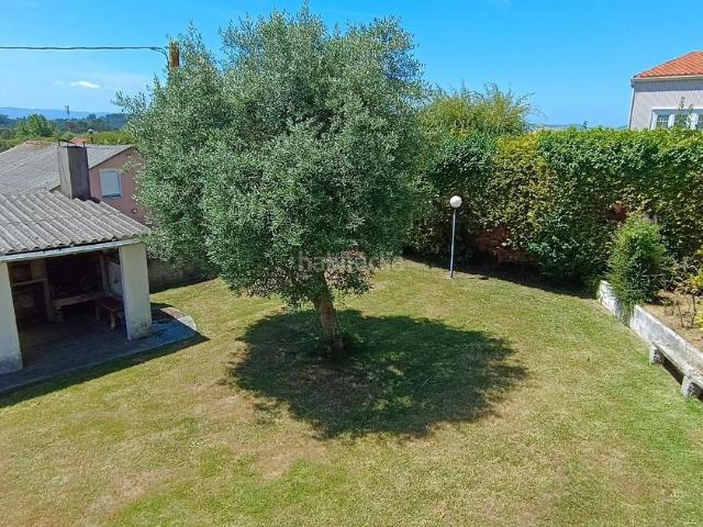 Chalet en venta en Oleiros, A Coruña